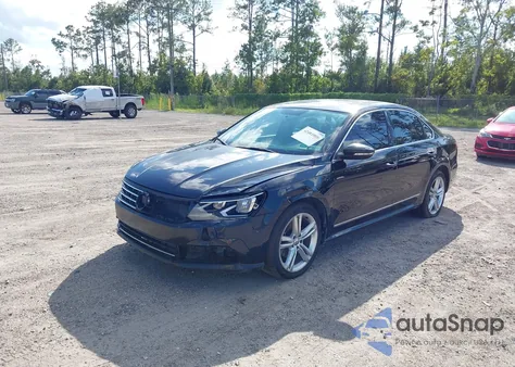 2017 Volkswagen Passat 1.8T S из США, поврежденный, VIN 1VWAT7A34HC072033